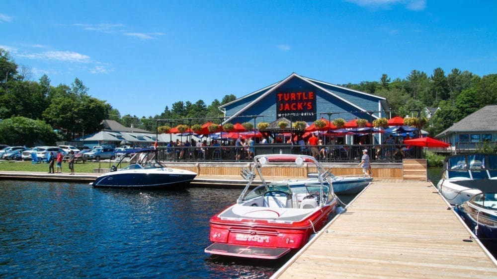 10 best lake towns in north america