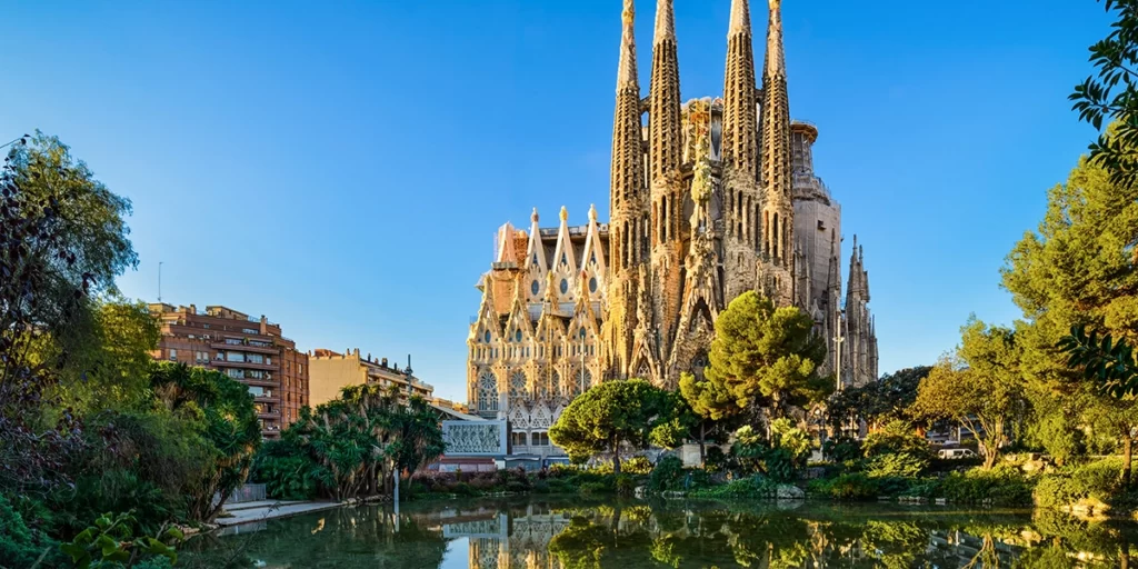 web3 sagrada familia barcelona spain cathedral shutterstock 546397690 15 Romantic Things To Do in Barcelona, Spain