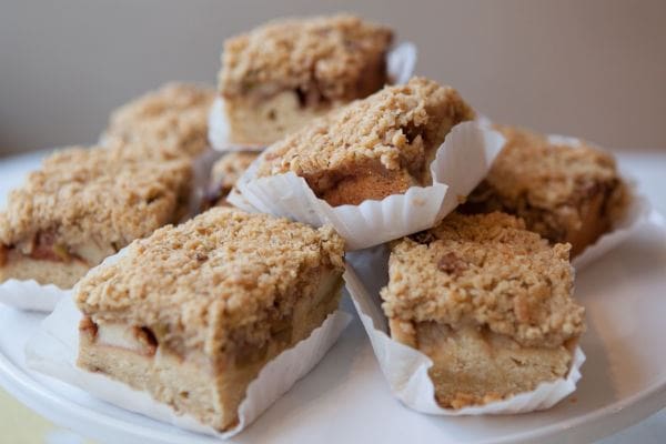 0000333 apple crumble slice 600 15 Traditional Foods To Try in London
