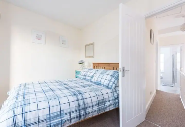 08a5f944 16f5 40ab a435 3c221d933165 15 Best Airbnbs in Penzance, UK
