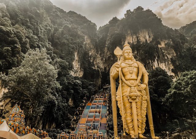 The Batu Caves-Kuala Lumpur Tourist Spots Must-See Spots and Recommended Activities