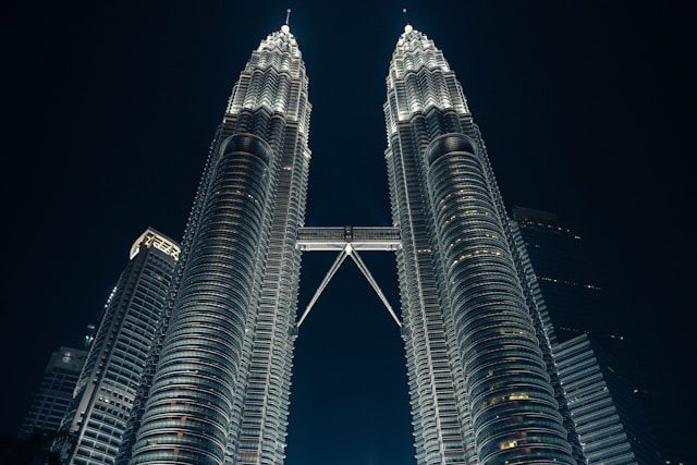Twin Towers in Petronas-Kuala Lumpur Adventures Must See Spots and Recommended Activities
