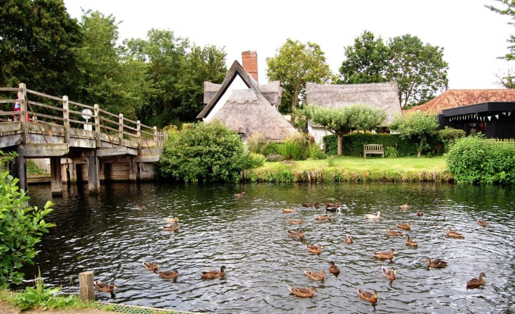 willy lotts house flatford suffolk flatford mill d41 Best Time to Visit England (Weather and Costs)