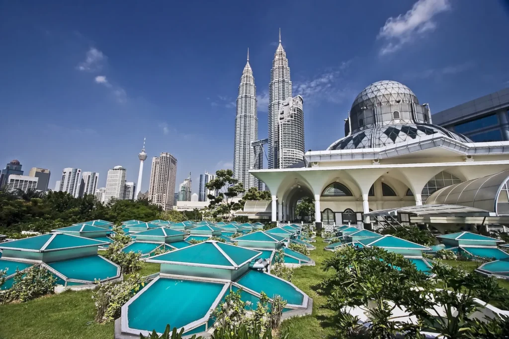 Kuala Lumpur attraction guide to hotels 