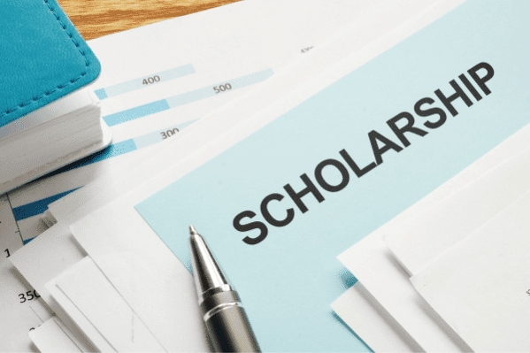 How to Write Winning Scholarship Essays in Less Time