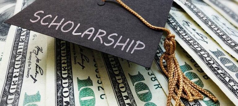 How to identify an expired scholarship-Avoiding Missed Scholarship Deadlines-Prevent Losing Scholarships