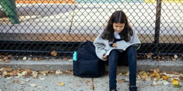 Kingston University London Scholarships 2024 for International Students (Partial Funding)-GlobeMigrant1