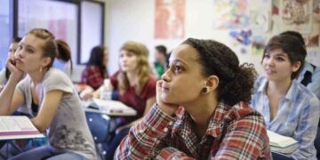 Stand Out In Scholarship Applications Maximize Your Chances of Winning--How to increase scholarship chances-Maximizing scholarship chances-Maximizing your scholarship chances