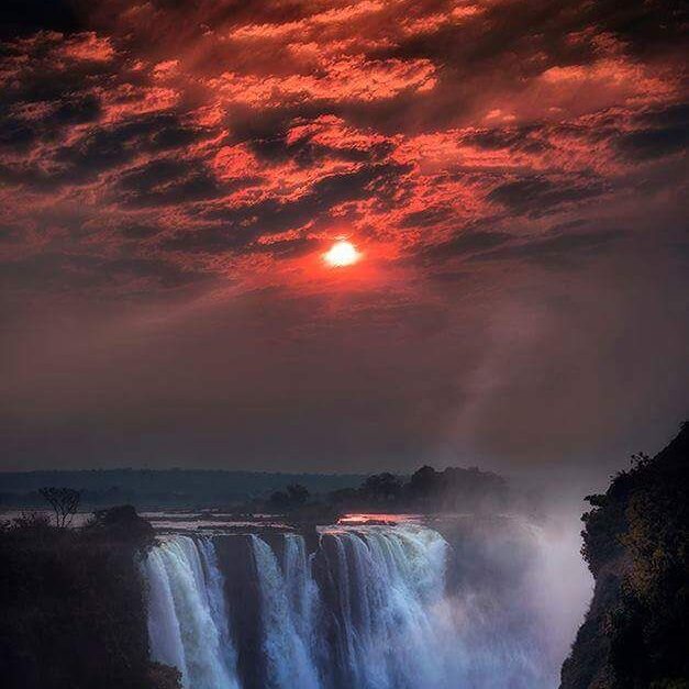 Victoria Falls natural wonder