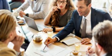 6 Main Reasons People Travel for Business in a Digital World