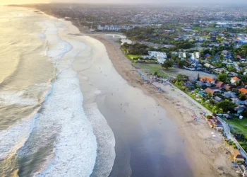 10 Best Beaches in Bali: Swimming, Surfing and Sunbathing