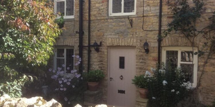 10 Best Cottages in Bourton on the Water (Cotswolds)