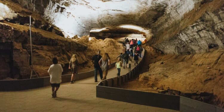 10 Beautiful Places to Visit in Kentucky and Tennessee