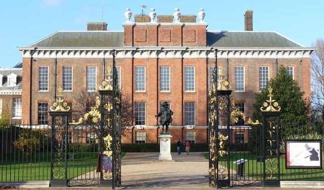 Discover the Top 10 Oldest buildings in London