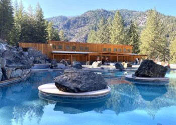 15 Best Hot Springs in Montana