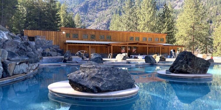 15 Best Hot Springs in Montana