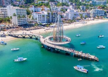 Puerto Vallarta Nightlife: Best Bars and Clubs