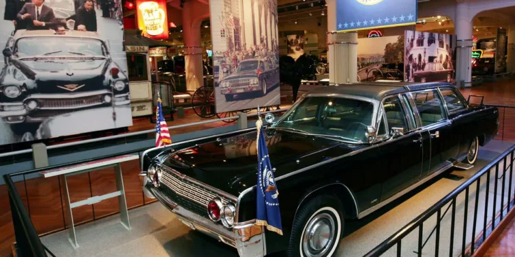 21 Best Things To Do in Detroit, Michigan