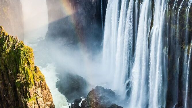 Victoria Falls Natural Wonder: One of 7 Natural Wonders of the World
