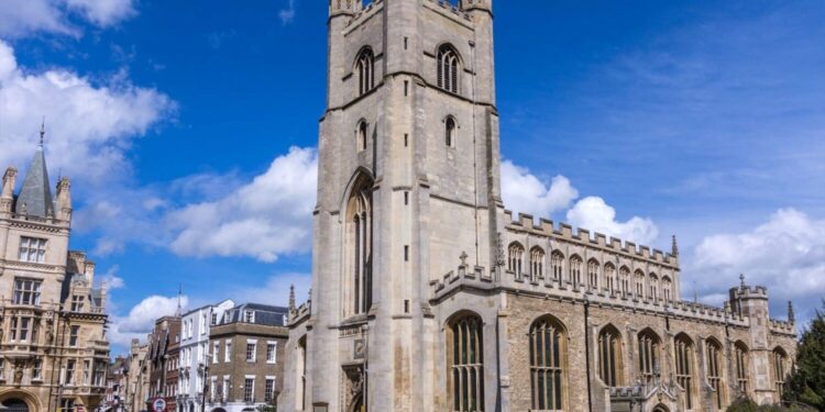 10 Best Day Trips from London (by Train and Car)