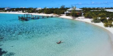 Travel Guide to Staniel Cay: Exumas, Bahamas