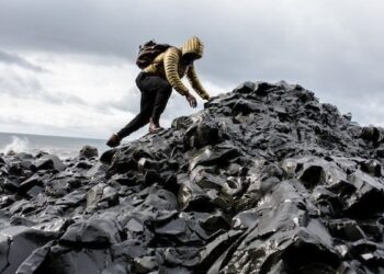 2024 Digital Nomads Best Remote Work and Travel Programs