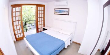 Things to Do When Your Hotel Reservation Goes Wrong