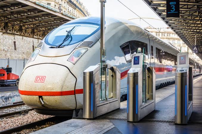 Berlin–Paris High-Speed Train