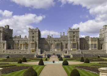 15 Top Castles to Visit in England